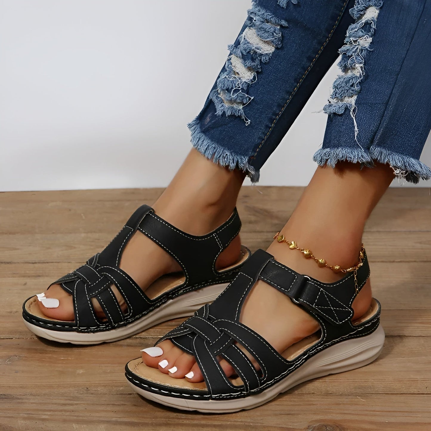 Sandera | Orthopedic Sandals For Style And Comfort