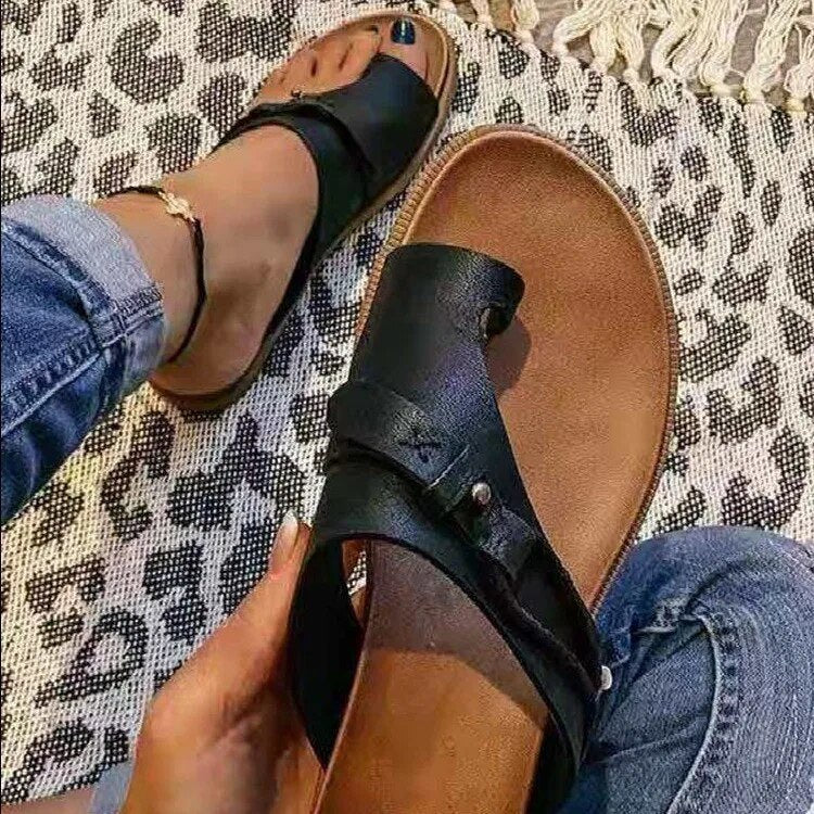 Orthopedic retro sandals