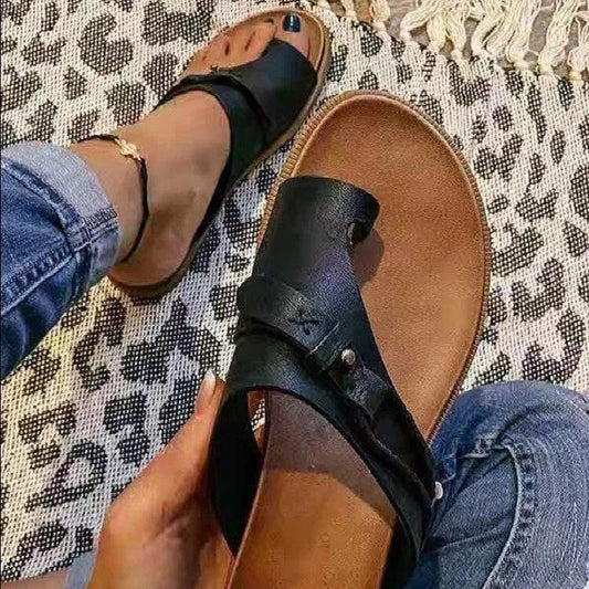 Orthopedic retro sandals