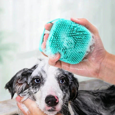 Britta Washing and Massage Brush for Pets