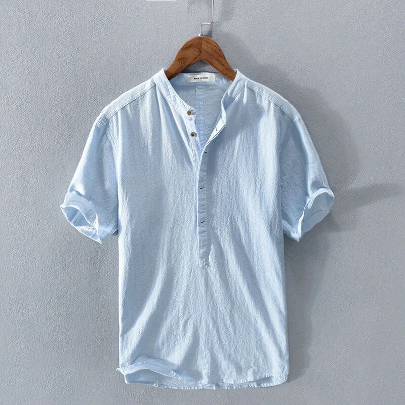 Summer shirt made of cotton and linen.