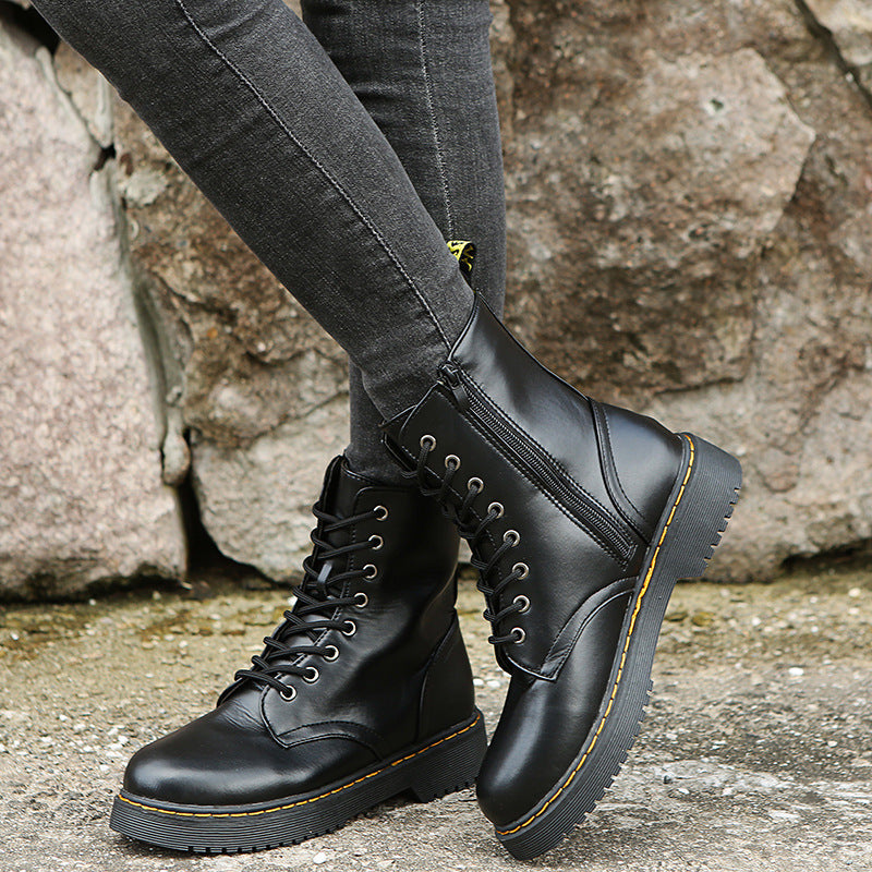 Comfortable Boots with Laces and Zipper