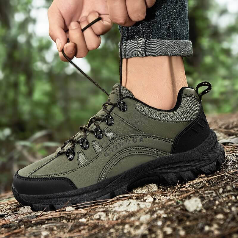 Outdoor orthopedic hiking shoes