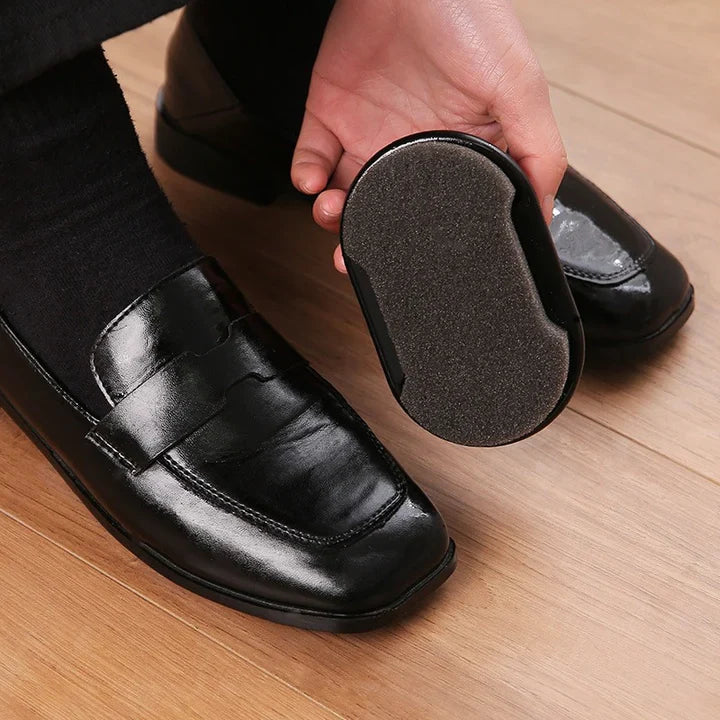 Double-sided brush for leather shoes