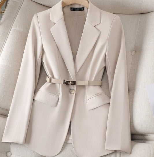 Wondera | Ladies Blazer - Long, Stylish With Belt