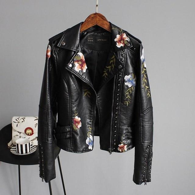 Floralia | Elegant Ladies Jacket With Floral Pattern